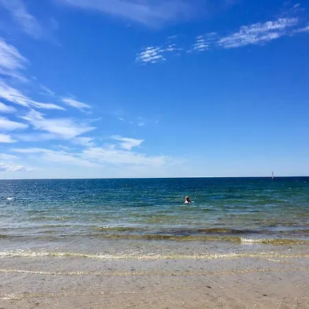 Merejuula Puhkemaja Semesterbostad *